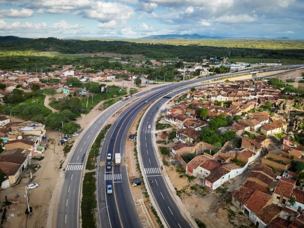 BR-104 tem novo trecho duplicado em Toritama; veja como ficou | G1