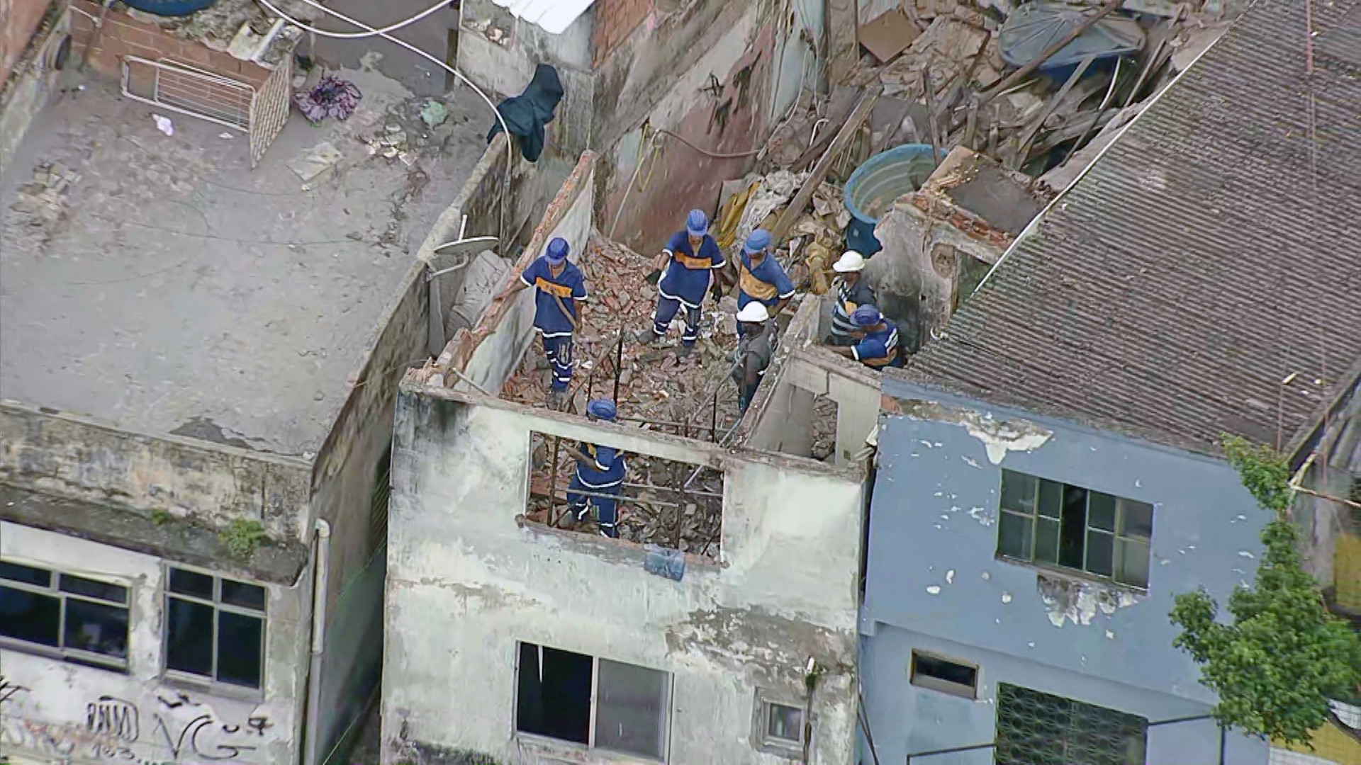 Após desabamento com morte no Maracanã, Defesa Civil decide demolir imóveis vizinhos