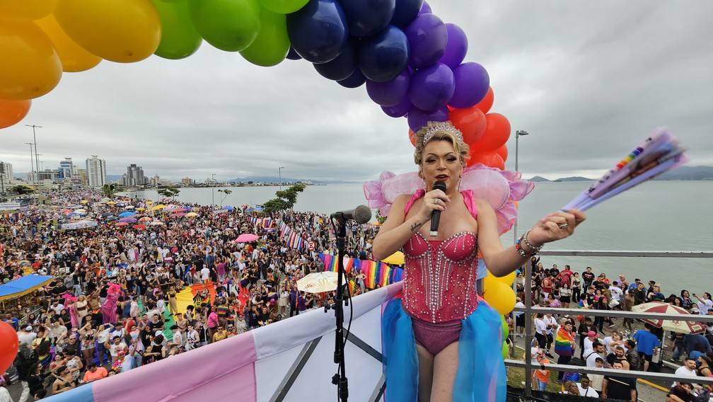 16ª edição da Parada do Orgulho LGBTI+ de Florianópolis — Foto: Edsoul/NSC TV