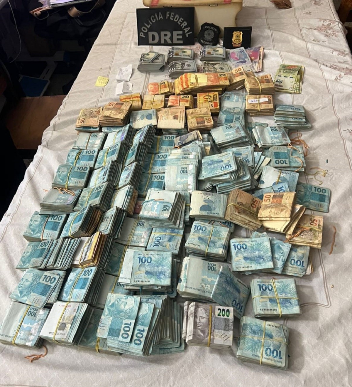 Esquema milionário de tráfico internacional de drogas é alvo de operação em Juiz de Fora 