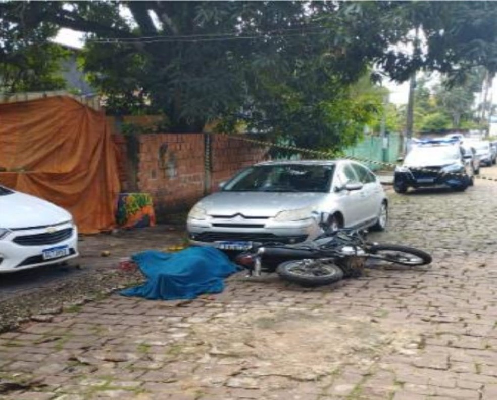 Felipe Antônio Almeida havia acabado de sair para trabalhar, quando foi surpreendido com disparos de arma de fogo efetuados pelo policial, que fugiu do local — Foto: Reprodução