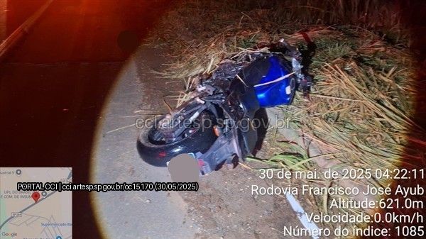 Motociclista morre após atropelar boi na SP-264 em Salto de Pirapora