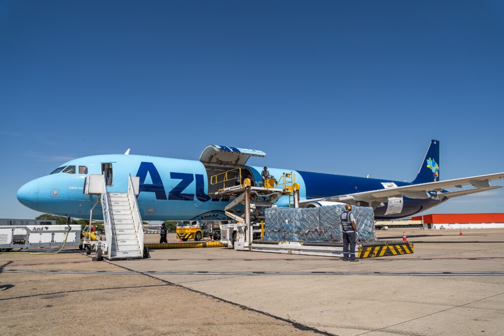 Azul começa voo de carga entre Campinas e Porto Velho e prevê redução no prazo de entrega