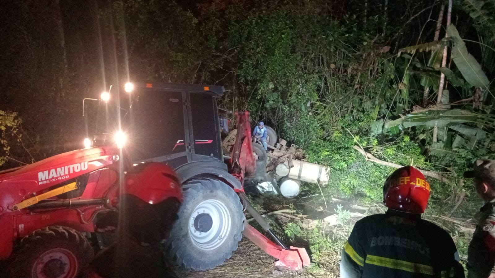 Homem morre e outro sai ileso de capotamento na rodovia Everaldo Martins em Santarém