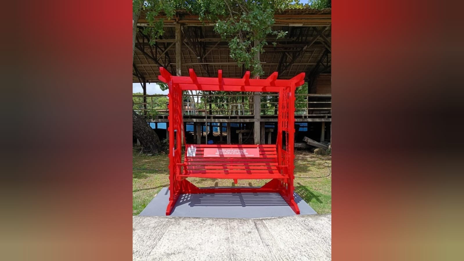 Ufopa adere à campanha 'Banco Vermelho' de combate ao feminicídio, em Santarém