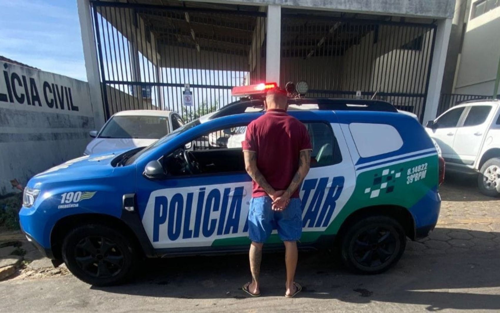 Cliente é preso suspeito de manter garota de programa presa em quarto de motel, em Goiás 