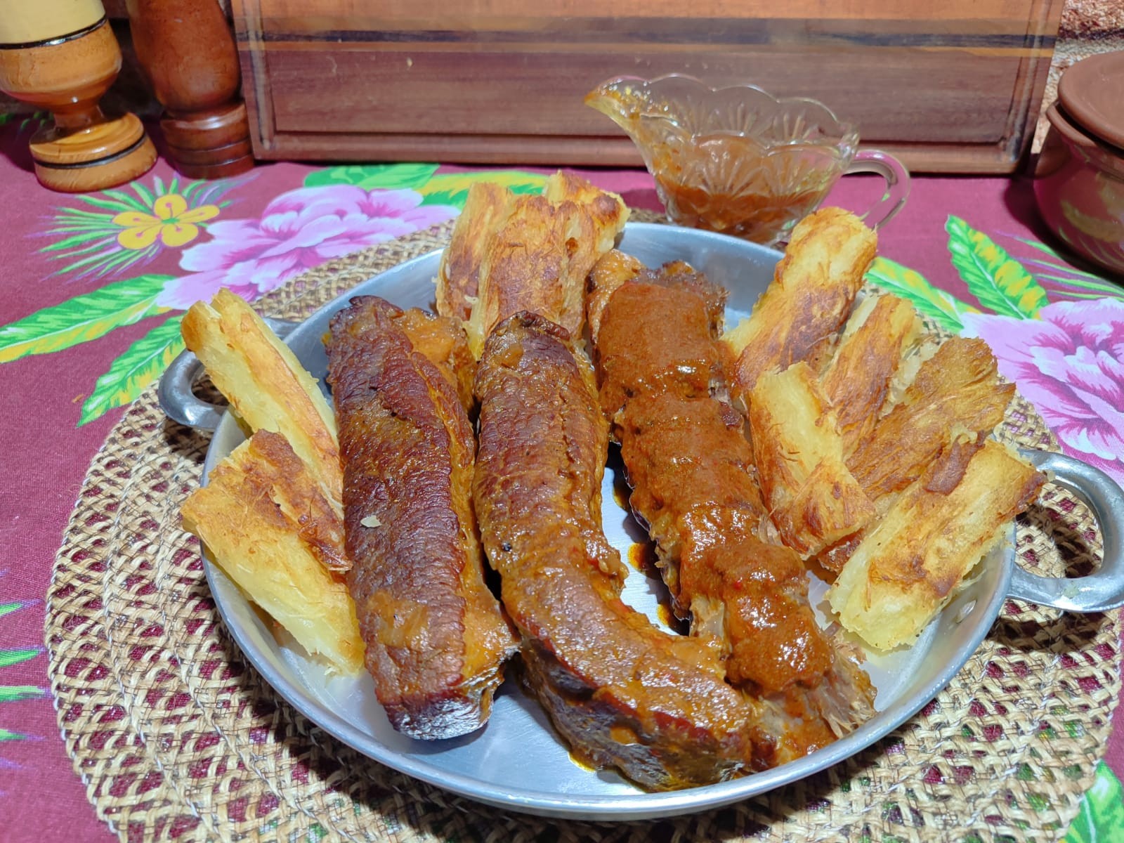 Aprenda a fazer receita de carne de panela com macaxeira 