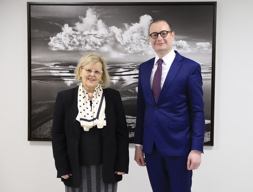 Presidente do STF, ministra Rosa Weber, recebe Cristiano Zanin, futuro ministro da Corte, nesta quinta-feira (22). — Foto: Fellipe Sampaio/STF