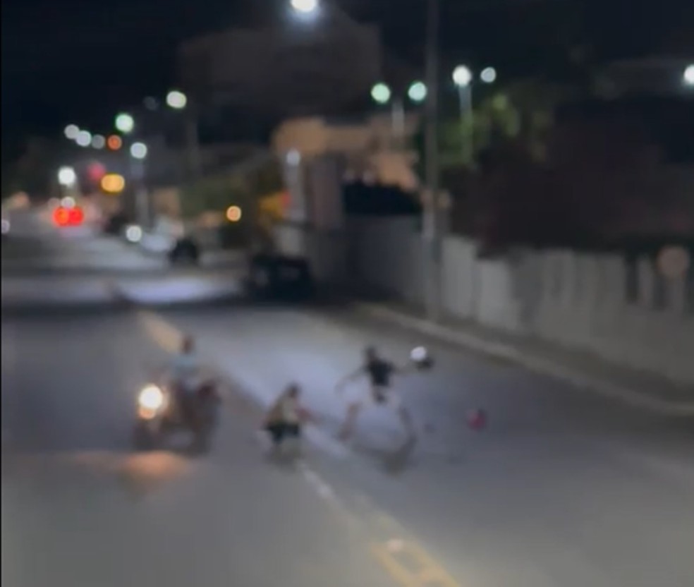 agressao capacete