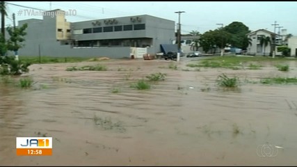 Chuva forte causa transtornos em rodovias e bairros de Gurupi