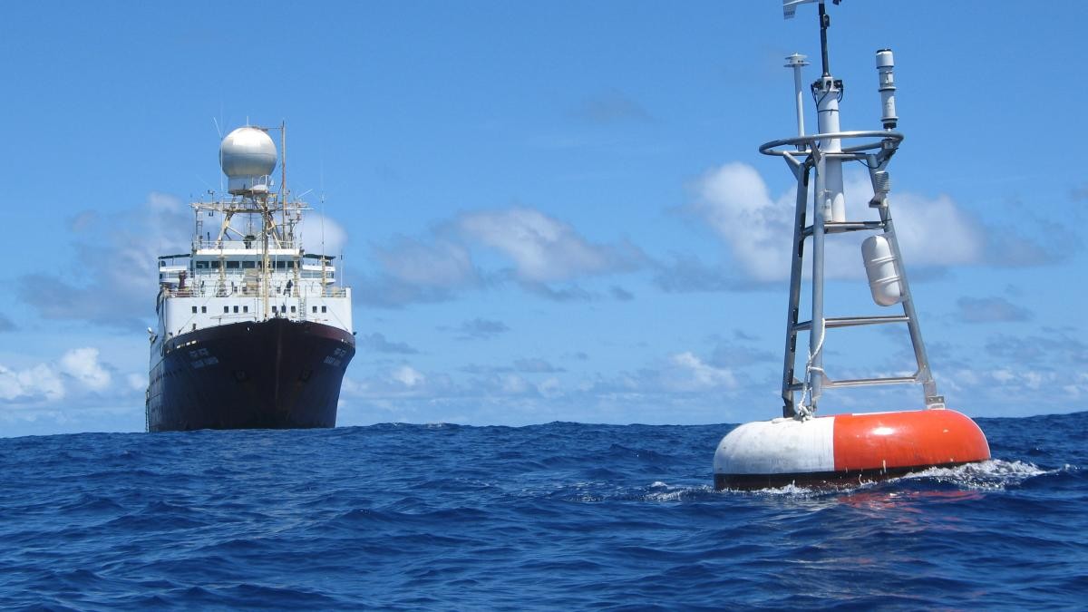 Boias, robôs submersos e satélites: como cientistas medem o oceano para detectar o El Niño