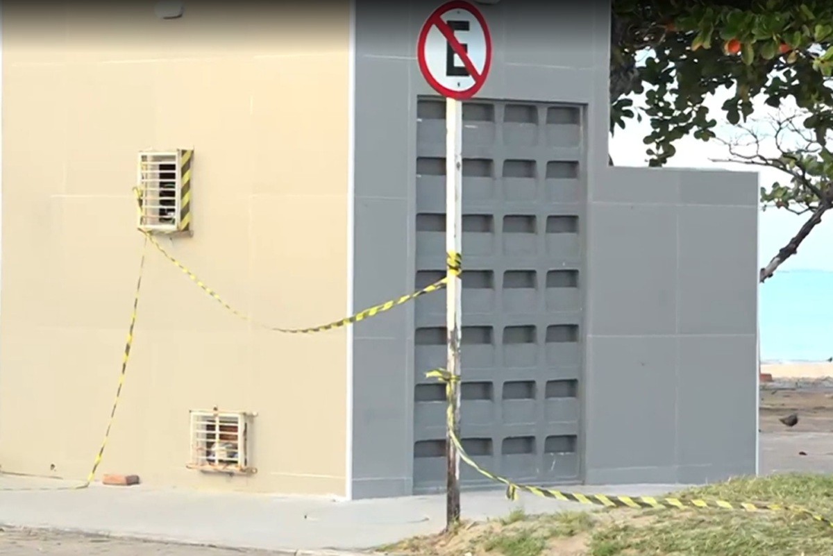 Jovem é de 21 anos é morto a tiros próximo à Feirinha da Pajuçara, na orla de Maceió