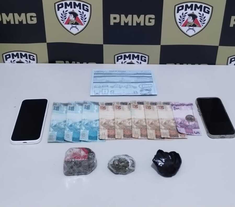 Dupla é presa após fugir de moto e jogar barras de maconha na BR-135