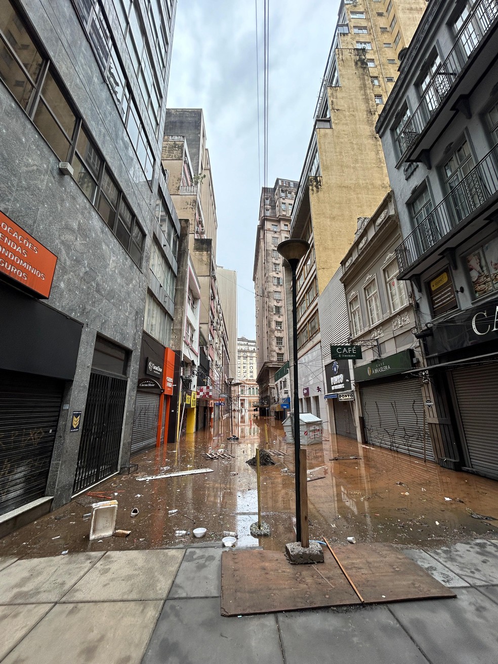 Bairro Centro Histórico, em Porto Alegre, após enchentes — Foto: Graziela Duarte/Arquivo Pessoal