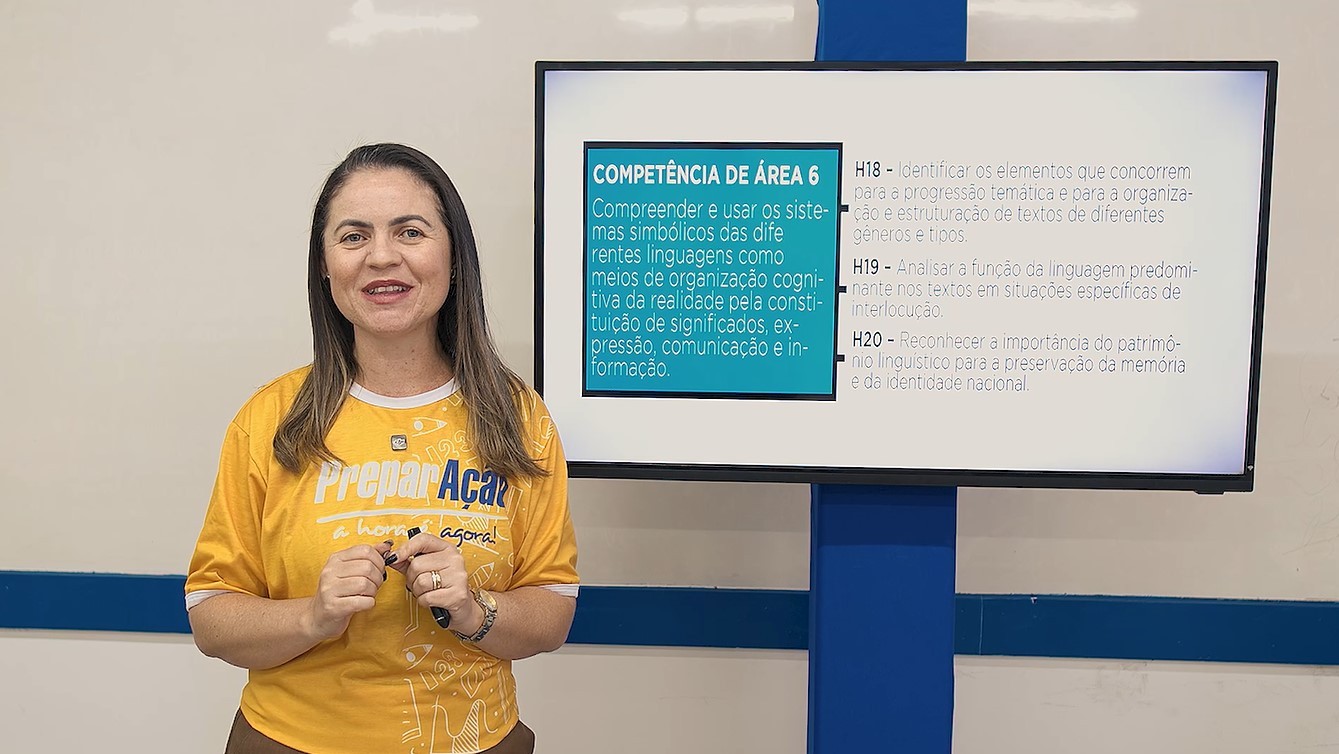Preparação Enem: professora revisa função da linguagem