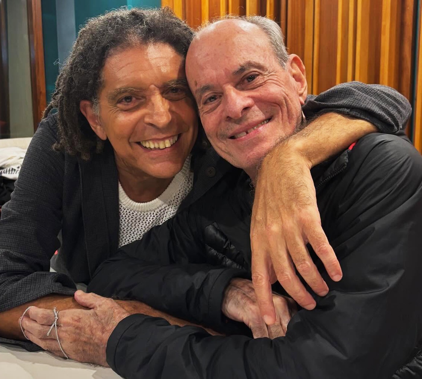 Marcos Sacramento revive afrosambas ao gravar no Rio álbum com Roberta Sá, Ney Matogrosso e Pedro Miranda