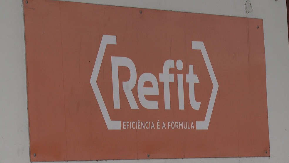 Placa Refit — Foto: TV Globo