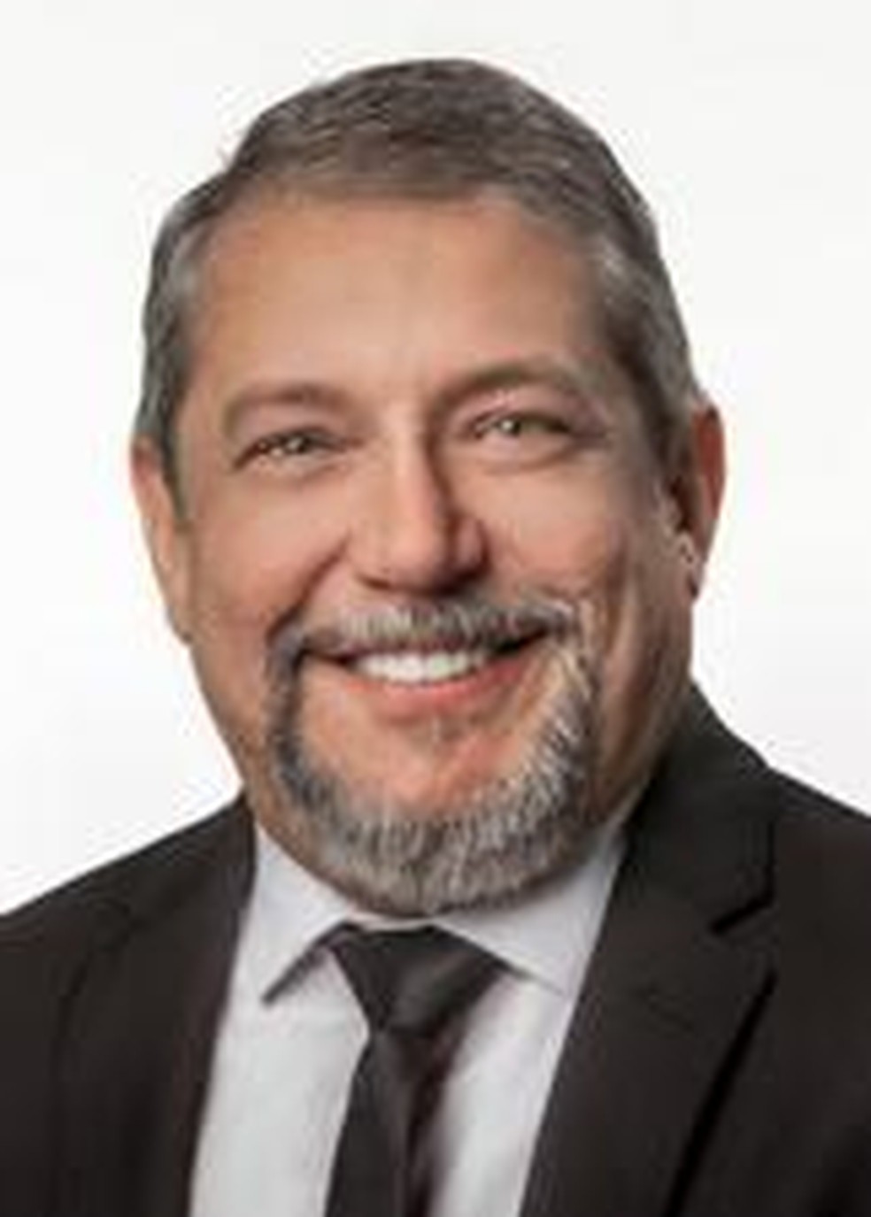 Fabiano Fernandes Silva Ribeiro é candidato à reeilção de Itaobim — Foto: Divulgação/TSE