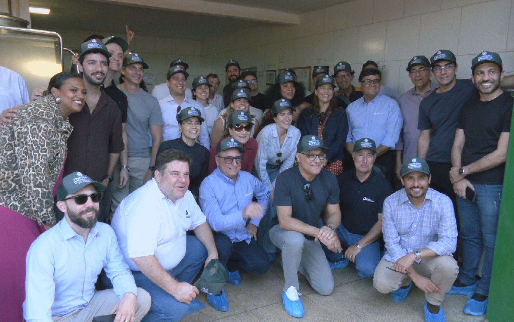 Executivos da Globo visitam segundo maior laticínio do país, em Goiás 