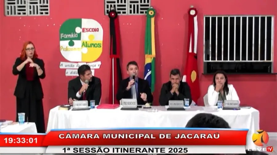 Presidente da Câmara de Jacaraú diz que mulher 'não apanhou, mas deveria' durante sessão pública; veja o vídeo