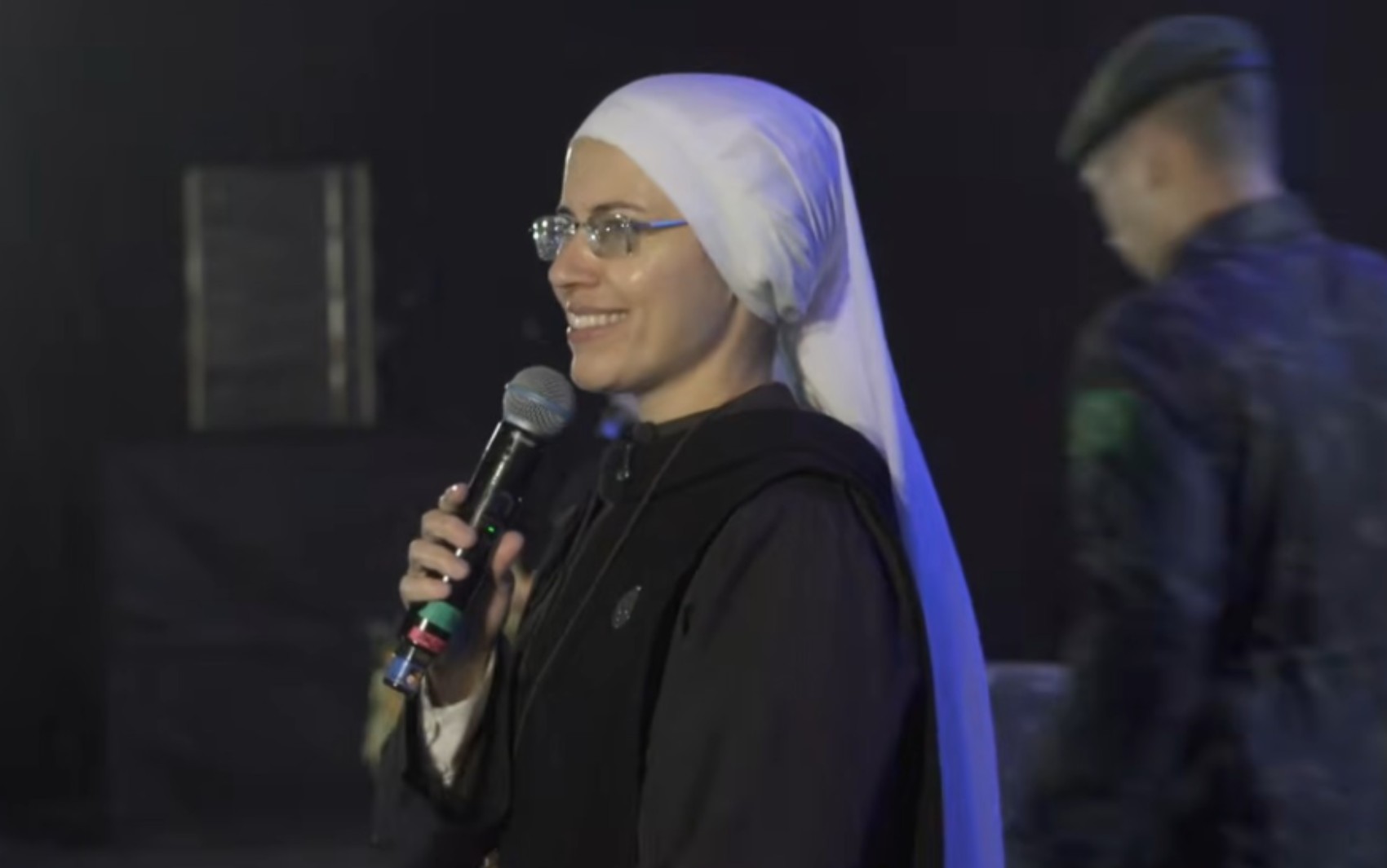 'Cumprir aquilo que Deus nos pede para fazer', diz irmã Maria Raquel sobre uso da internet para evangelização