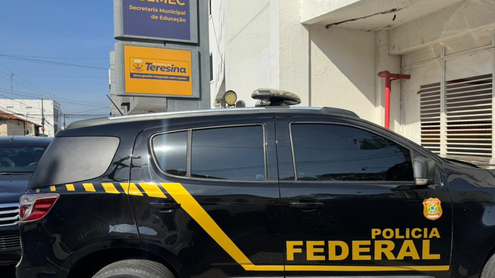 Semec é alvo de operação da Polícia Federal 
