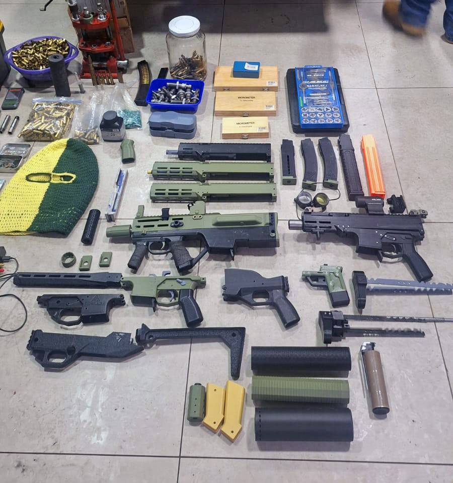 Operação em 11 estados mira esquema de venda de armas produzidas em impressoras 3D