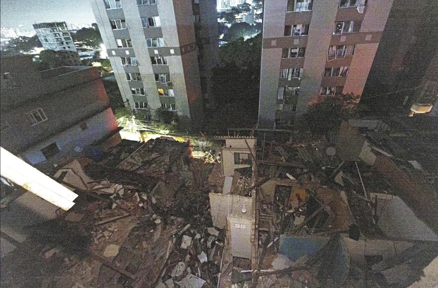 Explosão no Jaguaré: parte dos imóveis terá de ser demolida, diz Defesa Civil; 194 famílias receberam PIX emergencial de R$ 2 mil