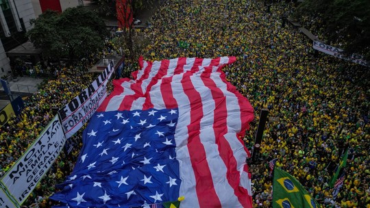 Direita mobiliza apoiadores, mas dá munição ao governo Lula para ataques a aliados de Bolsonaro nas redes sociais -
