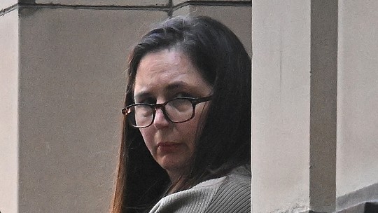 Australiana é condenada por assassinato de 3 idosos envenenados com cogumelos - Segundo o juri, Erin Patterson, de 50 anos, é culpada por matar a sogra, e sogro e a cunhada da sogra em 2023. A sentença ainda não foi anunciada, mas, segundo a Reuters, ela pode pegar prisão perpétua.