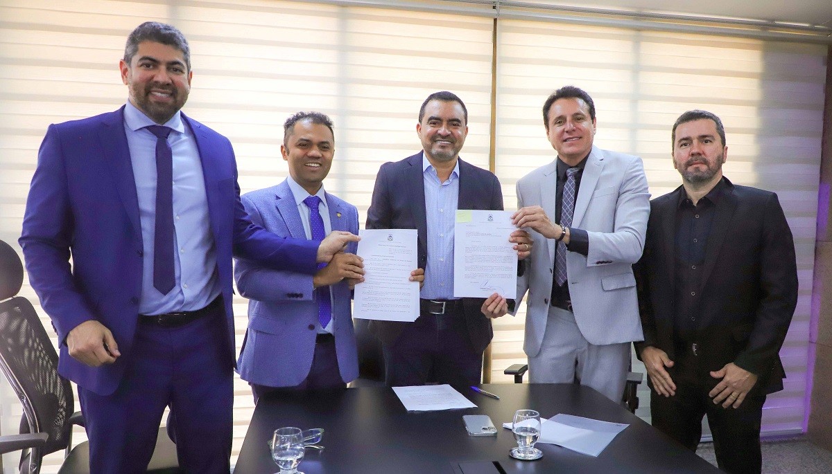 Governador do Tocantins envia projeto de PEC com teto único e restruturação da Polícia Civil à Assembleia Legislativa