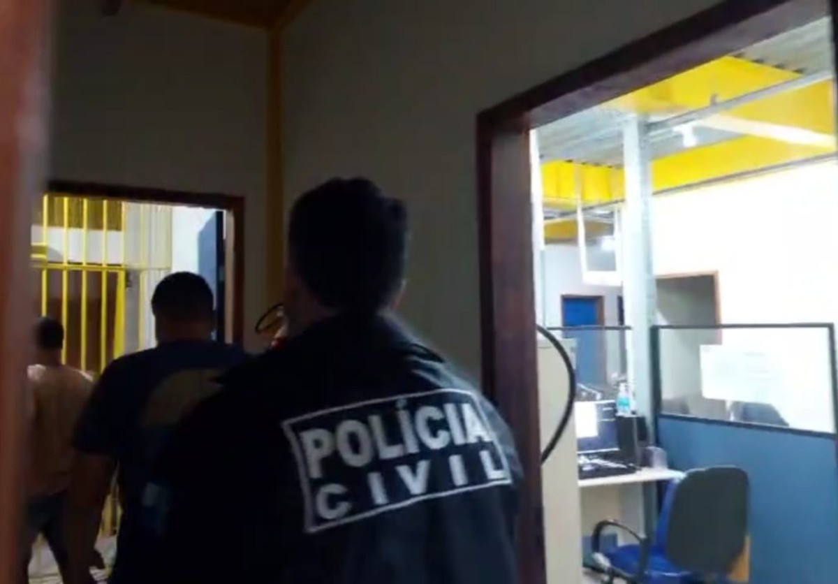 Jovem e homem são presos em flagrante por tentativa de homicídio em forró em Piraí 