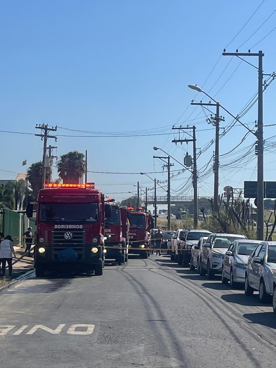 Incêndio atinge área de material de descarte em empresa de Limeira 