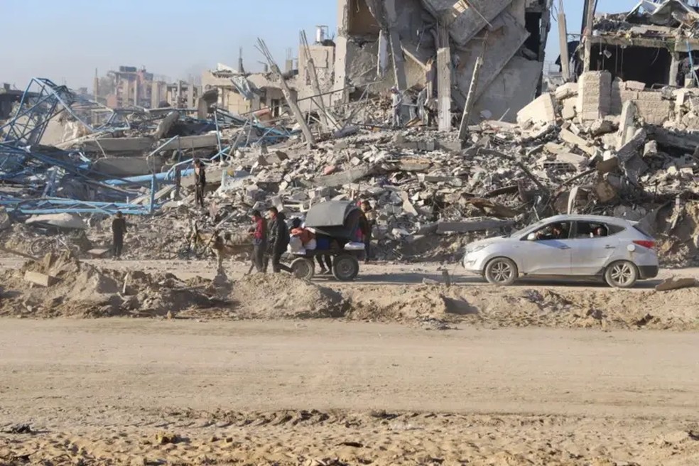 Palestinos retornam às suas casas após cessar-fogo entre Hamas e Israel. — Foto: Getty Images via BBC