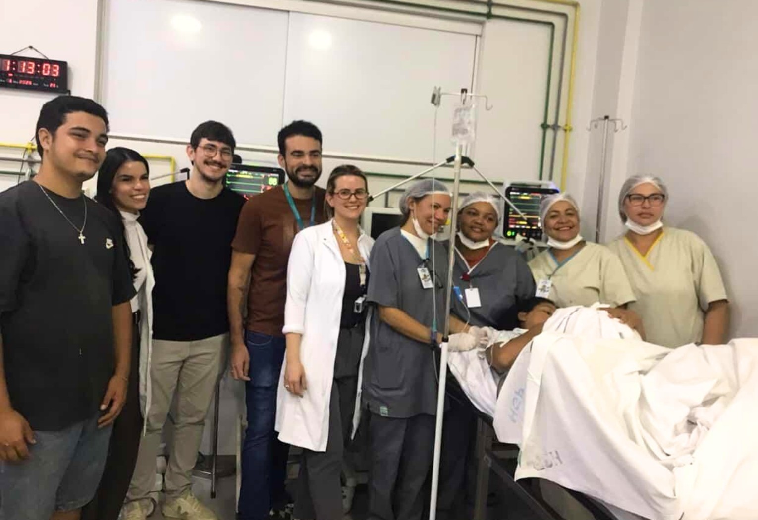'Improvisaram tudo', diz mãe que deu à luz em UPA após ser mandada para casa três vezes em maternidade