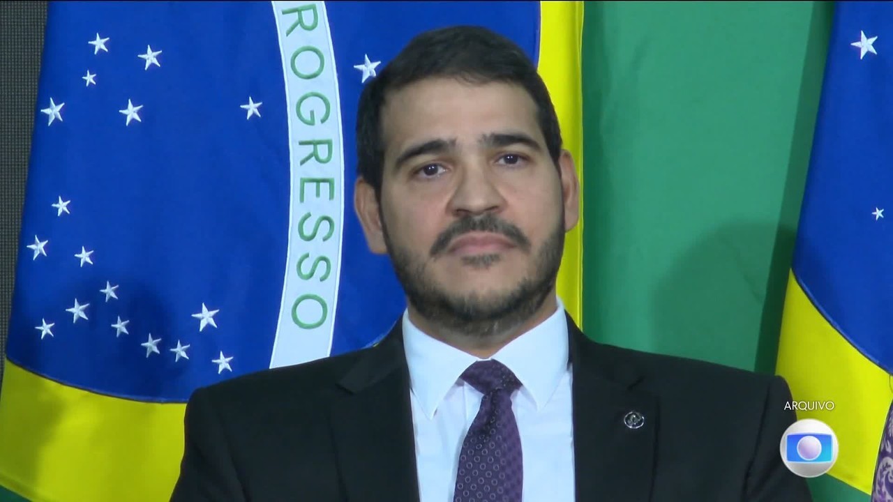 Lula deve estar se sentindo muito forte para brigar com Senado e Câmara ao mesmo tempo, diz senador governista