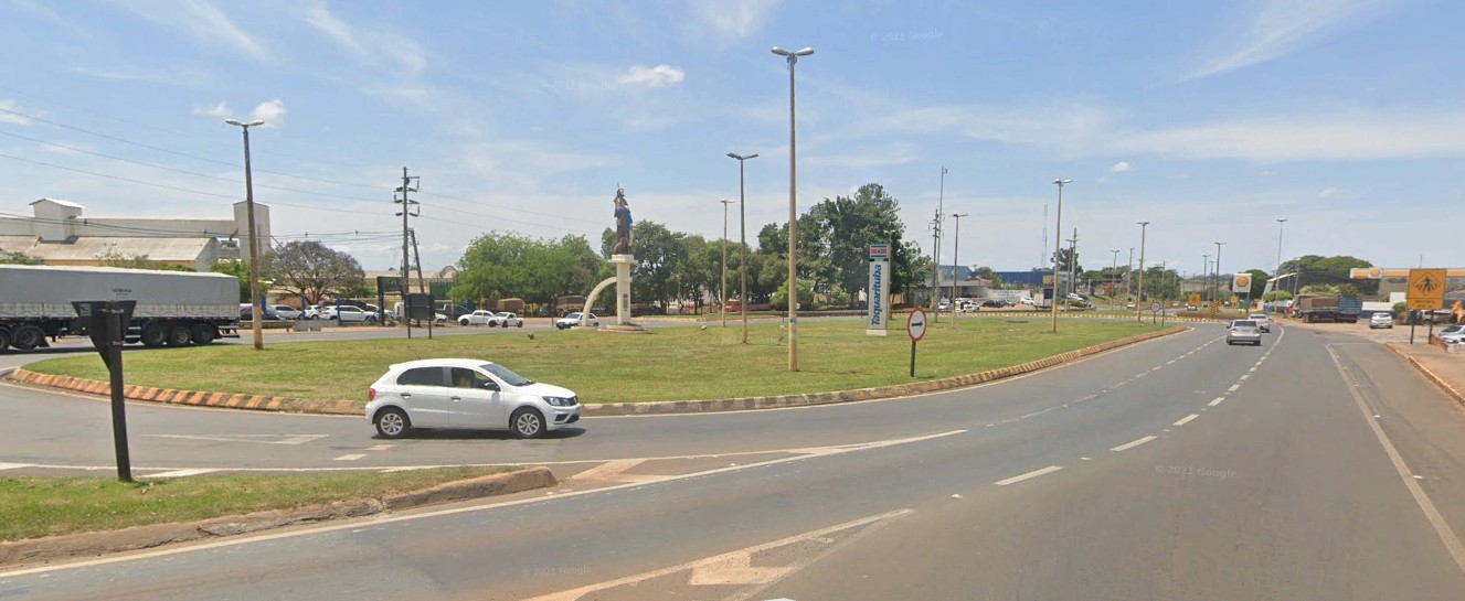 Rotatória da SP-255 que dá acesso a Taquarituba é interditada para ...