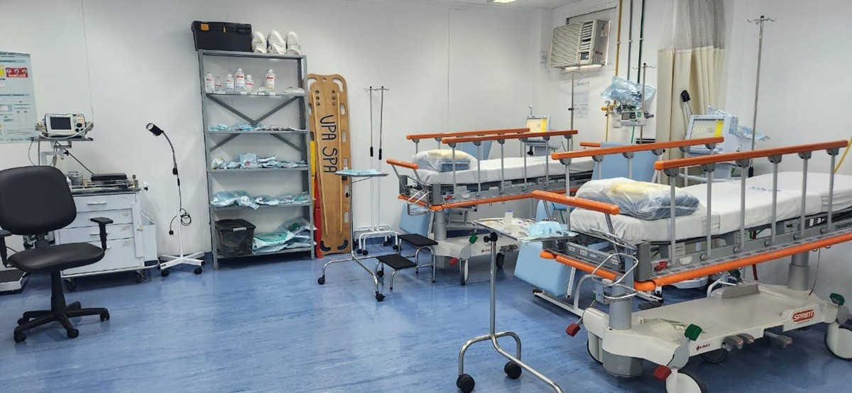 Defensoria vistoria UPA de São Pedro da Aldeia após criança ter braço imobilizado com papelão