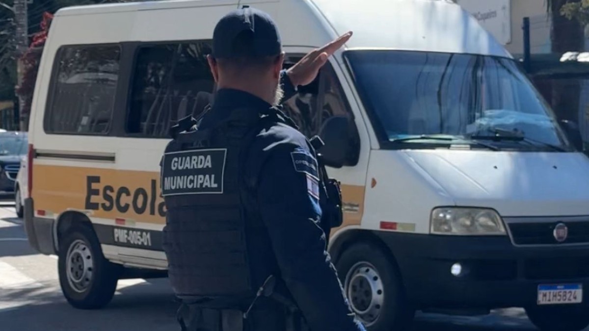 Apreensões de veículos clandestinos de transporte em Florianópolis crescem 120% em 2025