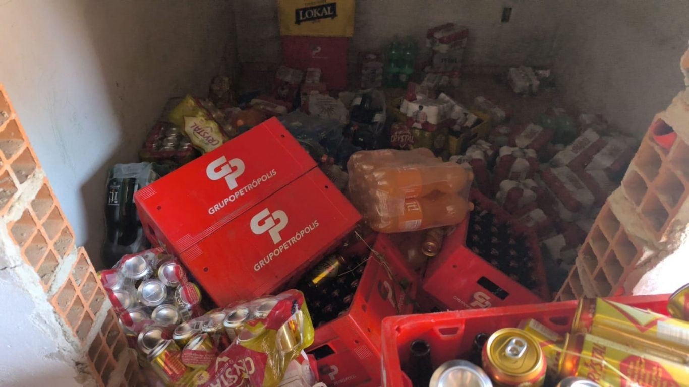 Carga de bebidas de R$ 50 mil é recuperada após roubo de caminhão em Campinas