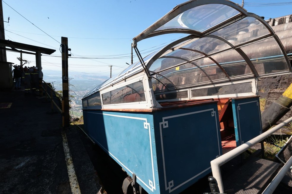 Bonde funicular é utilizado por funcionários da usina Henry Borden para dar acesso às adutoras que ficam na Serra do Mar — Foto: Vanessa Rodrigues/A Tribuna Jornal