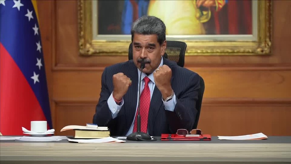 Presidente Nicolás Maduro em coletiva de imprensa com jornalistas estrangeiros — Foto: Reprodução/Reuters