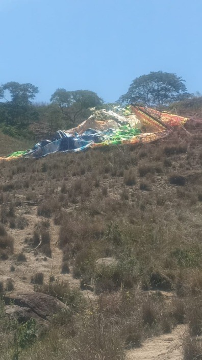 Três homens são autuados por derrubar balão e causar incêndio em Paraíba do Sul