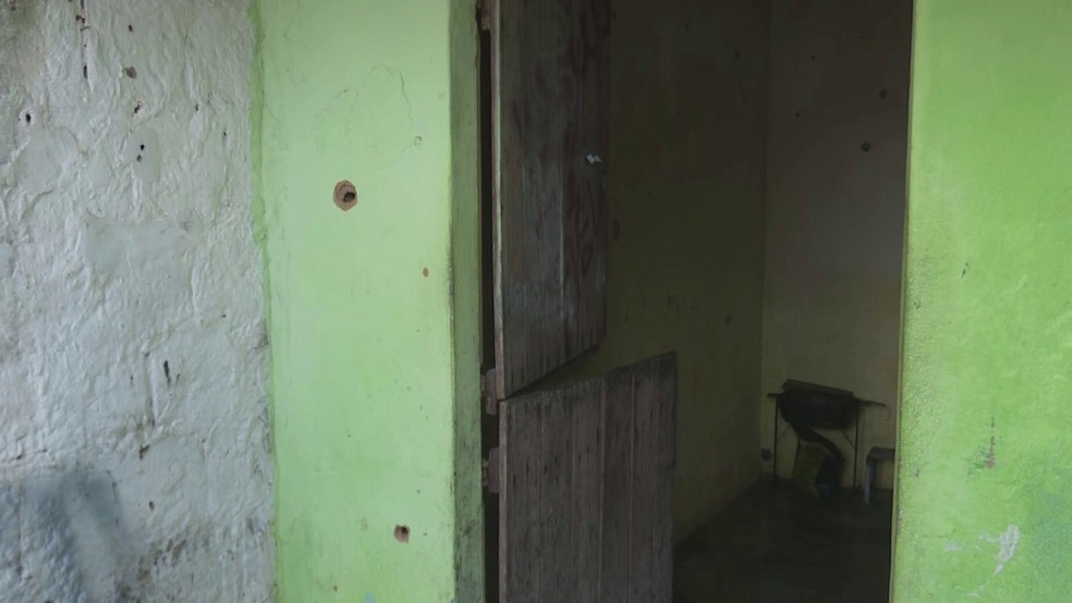 Tiroteio aconteceu na Rua Getúlio Vargas, em Pedras de Fogo, na Paraíba — Foto: Reprodução/TV Cabo Branco