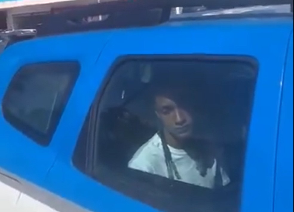 Oruam em viatura — Foto: Reprodução