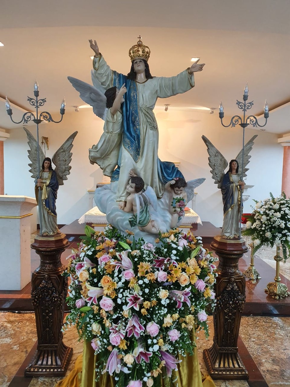 Coroação da imagem de Nossa Senhora da Assunção acontece em Fortaleza. — Foto: Pascom Arquidiocese de Fortaleza/Divulgação