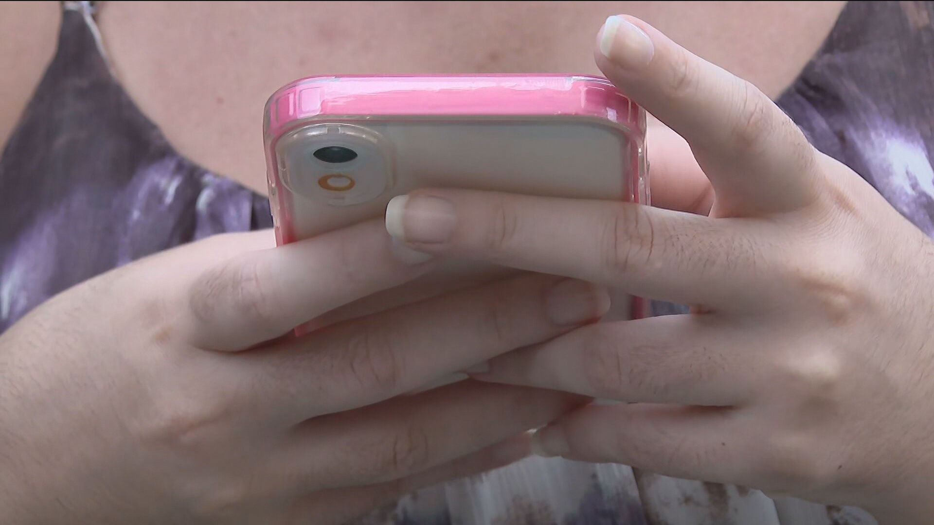 Pechincha registra aumento de casos de roubo de celular e moradores denunciam ação de assaltantes com motos