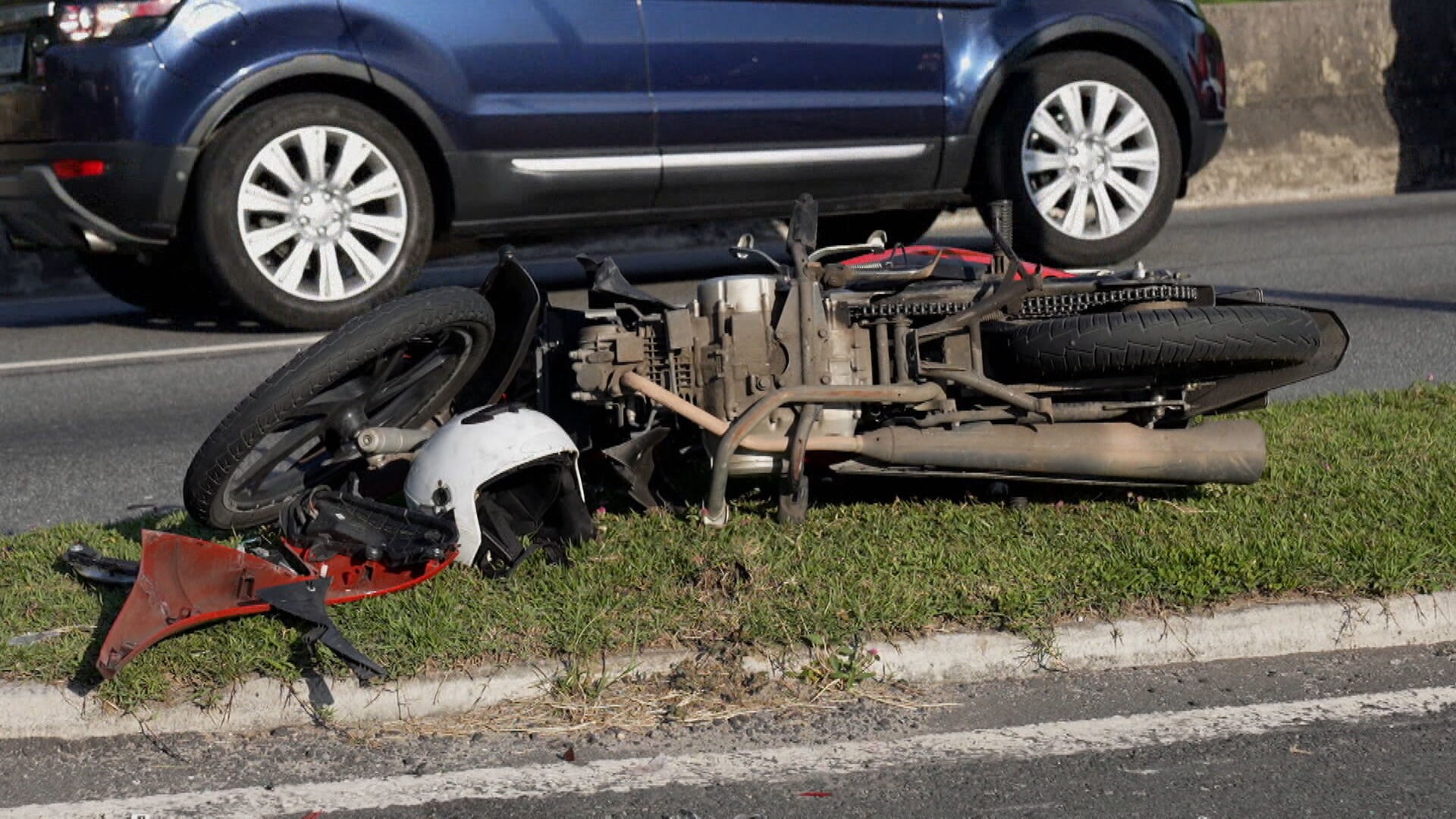 'A gente não enxuga gelo, enxuga sangue': explosão de acidentes de motos faz 144 vítimas por dia no RJ
