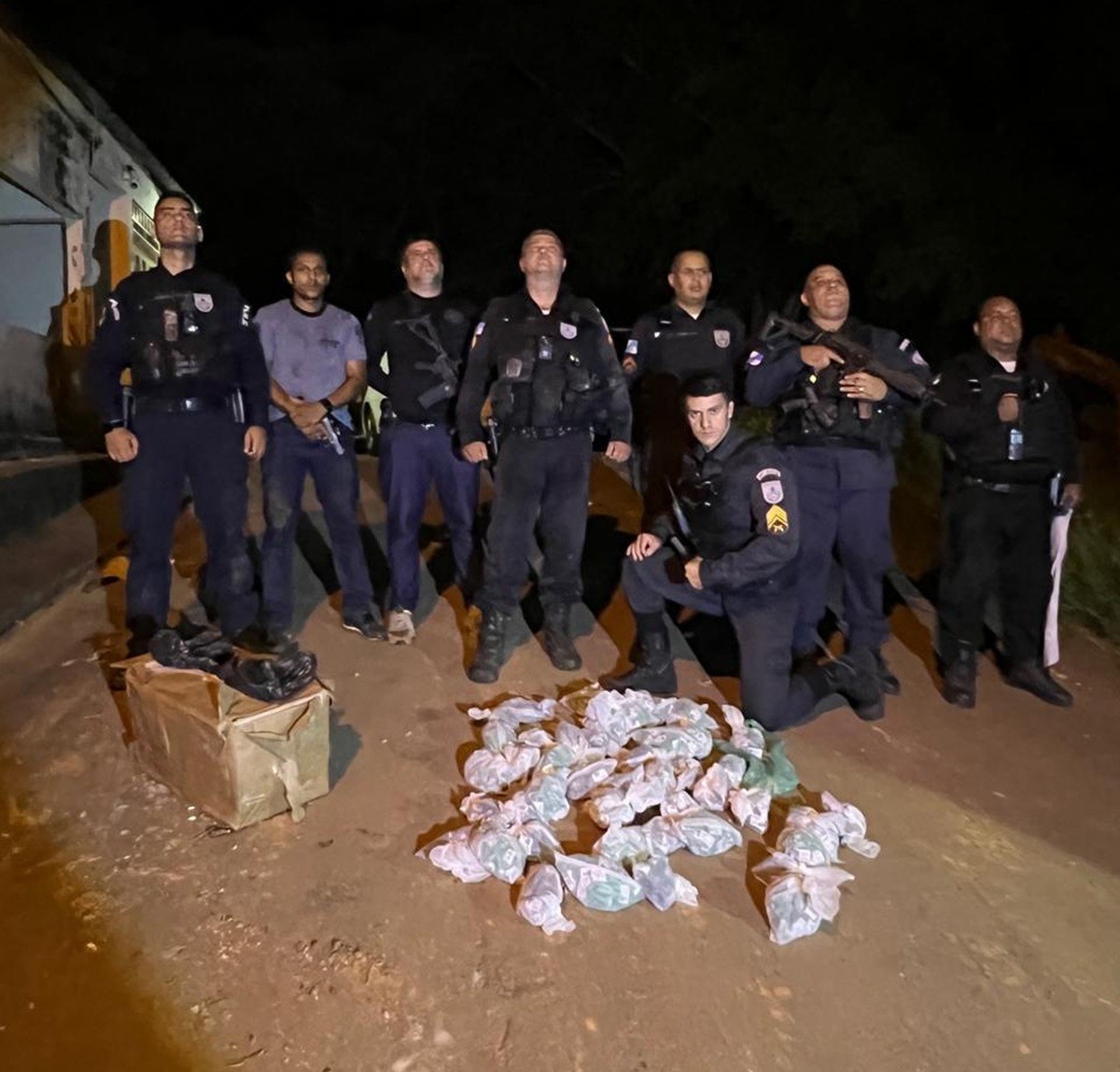 Polícia apreende quase 5 kg de cocaína em Itaperuna 