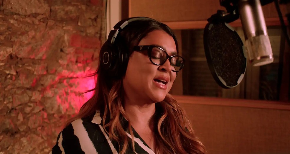 Preta Gil na gravação de ‘Tudo vai passar’, canção da trilha sonora do filme ‘Câncer com ascendente em Capricórnio’ — Foto: Reprodução / Vídeo Instagram Preta Gil